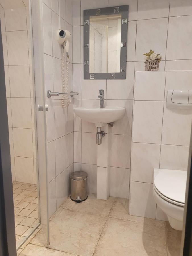 Hoeve Cobelli Noorbeek Ngoại thất bức ảnh